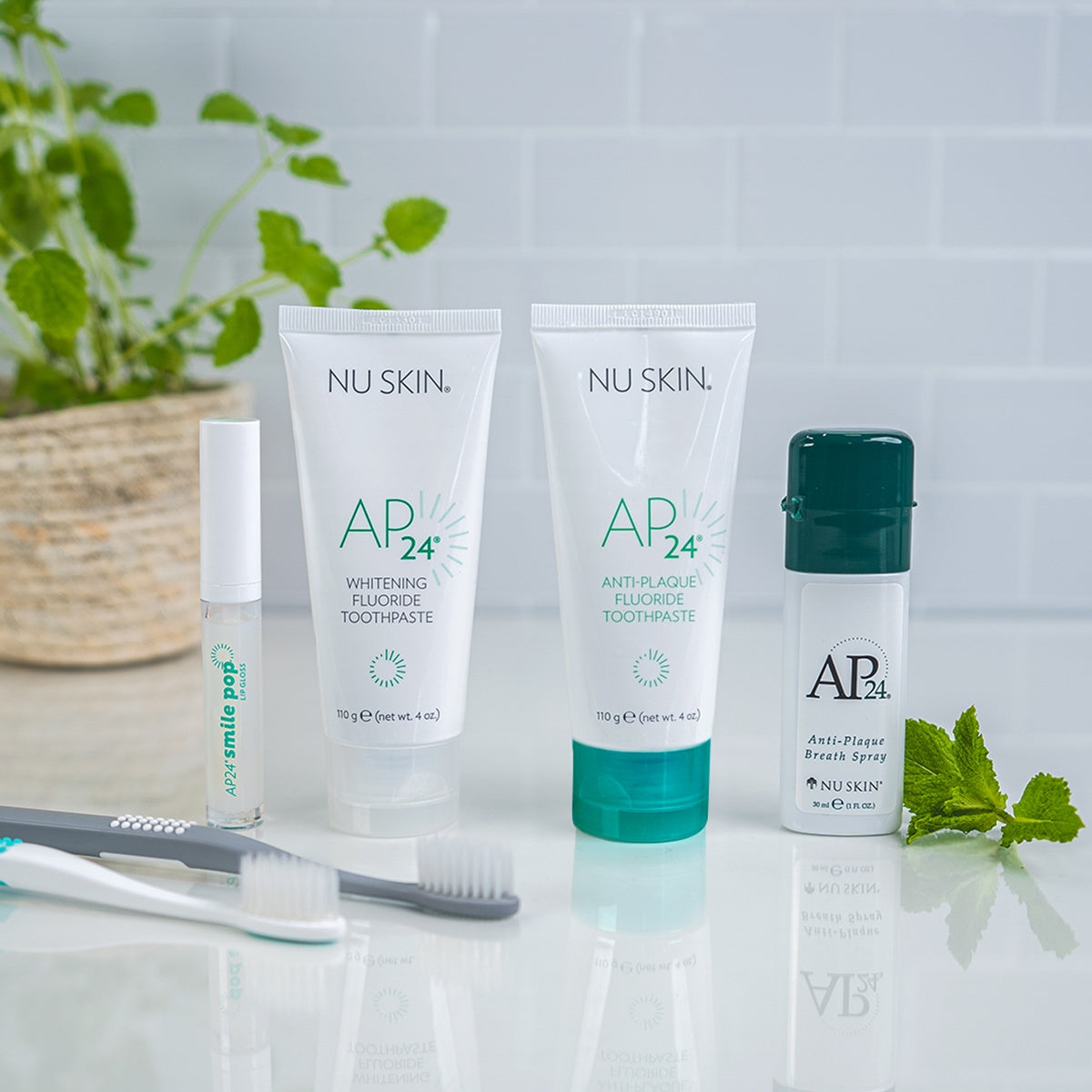 AP 24 Whitening Fluoride Toothpaste